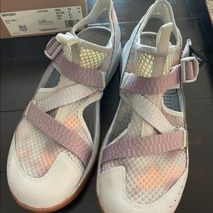 NIB Chaco Odyssey In Mist Quail